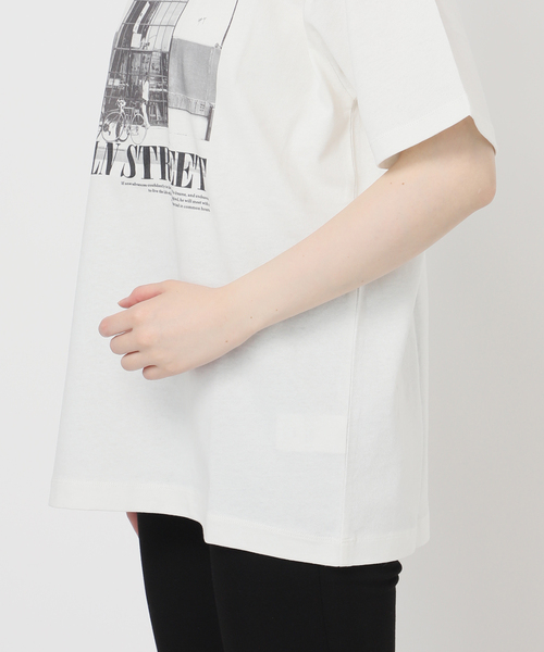 JOURNAL STANDARD(ジャーナルスタンダード)の「汗ジミ防止天竺プリントT(Tシャツ/カットソー・レディース・ホワイト系その他/ブラック系その他/チャコールグレー・FREE)」の9枚目の写真