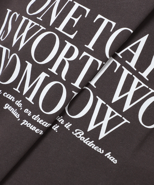 JOURNAL STANDARD(ジャーナルスタンダード)の「汗ジミ防止天竺プリントT(Tシャツ/カットソー・レディース・ホワイト系その他/ブラック系その他/チャコールグレー・FREE)」の4枚目の写真