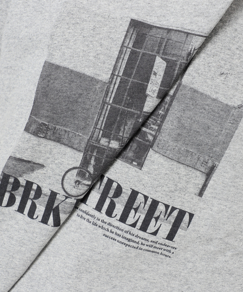 JOURNAL STANDARD(ジャーナルスタンダード)の「汗ジミ防止天竺プリントT(Tシャツ/カットソー・レディース・ホワイト系その他/ブラック系その他/チャコールグレー・FREE)」の5枚目の写真