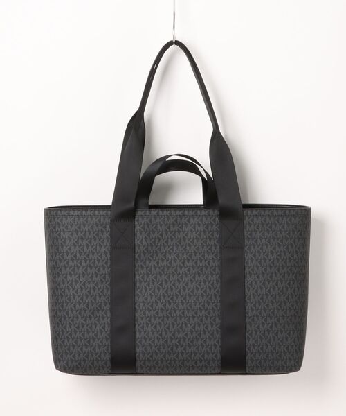 MICHAEL KORS(マイケルコース)の「COOPER デュアル ハンドル トート ウィズ ジップ - MKシグネチャー(トートバッグ・メンズ・ブラック・FREE)」の4枚目の写真