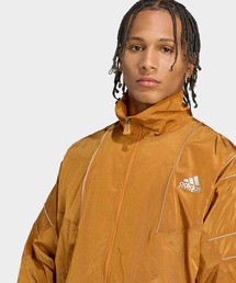 adidas（アディダス）の「エキップメント トラックトップ EQT TT