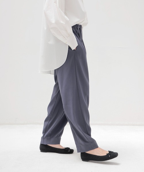 DRESSLAVE（ドレスレイブ）の「drape carrot pants(ドレープキャロットパンツ)（その他パンツ・レディース・グレー/ブラック・36/38）」の5枚目の写真