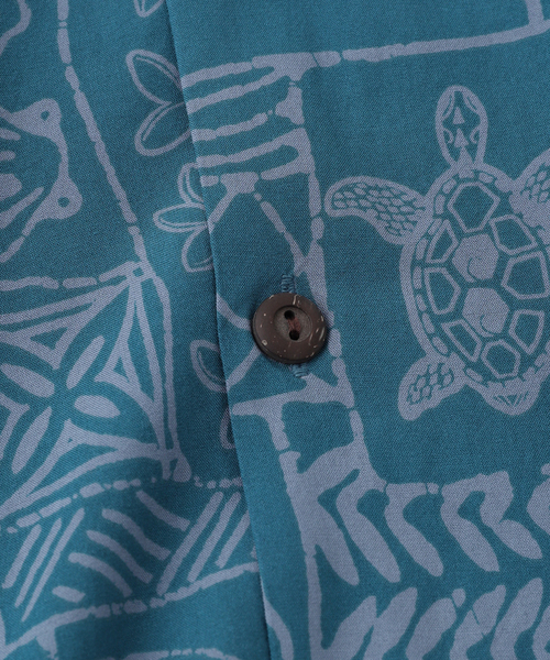 TWO PALMS（トゥーパームス）の「TWO PALMS / トゥーパームス 別注 オーバーダイ アロハシャツ（シャツ/ブラウス・メンズ・ブラック/レッド/ブラック系その他/ブルー系その他・MEDIUM/LARGE）」の9枚目の写真