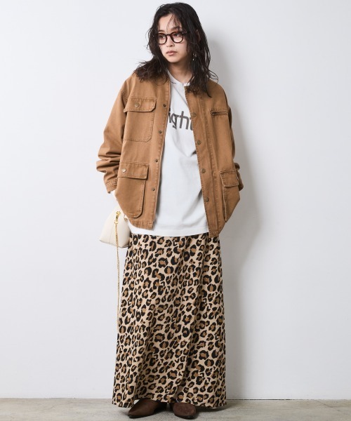 CHIC STYLE（シックスタイル）の「綿100％ロゴプリントロングスリーブTシャツ＜大きいサイズ有＞シックスタイル（Tシャツ/カットソー・レディース・オフホワイト/スミクロ・3L/LL/L/M/5L/4L）」の10枚目の写真