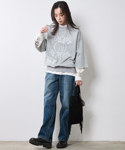 CHIC STYLE（シックスタイル）の「綿100％ロゴプリントロングスリーブTシャツ＜大きいサイズ有＞シックスタイル（Tシャツ/カットソー・レディース・オフホワイト/スミクロ・3L/LL/L/M/5L/4L）」の14枚目の写真