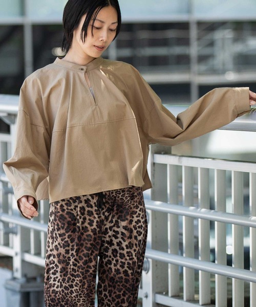 Munich（ミューニック）の「コットンブロードクロップド2wayブラウス（シャツ/ブラウス・レディース・ホワイト/ベージュ/ブラック・FREE）」の8枚目の写真