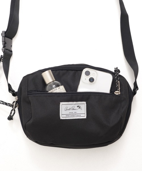 Arnold Palmer（アーノルドパーマー）の「10ポケット ミニショルダーバッグ（ショルダーバッグ・レディース・レッド/ベージュ/ブラック・F）」の7枚目の写真