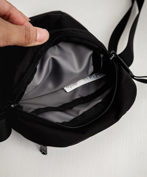 THE NORTH FACE（ザノースフェイス）の「THE NORTH FACE JESTER CROSSBODY ザ・ノースフェイス ワンポイントロゴ刺繍クロスバッグ（ショルダーバッグ・メンズ・ブラック/カモフラージュ・FREE）」の8枚目の写真