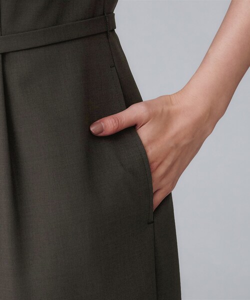 UNTITLED（アンタイトル）の「【きれいめ/オールインワン】梳毛調合繊コンビネゾン（サロペット/オーバーオール・レディース・チャコールグレー・48/44/04/02/01/00）」の8枚目の写真