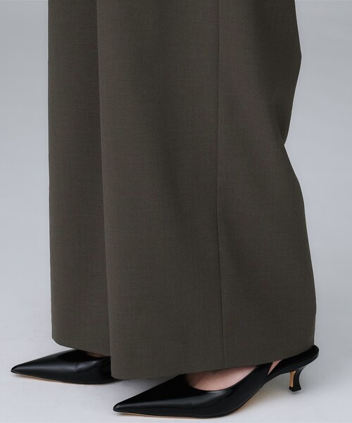 UNTITLED（アンタイトル）の「【きれいめ/オールインワン】梳毛調合繊コンビネゾン（サロペット/オーバーオール・レディース・チャコールグレー・48/44/04/02/01/00）」の2枚目の写真