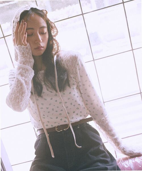 earth music&ecology（アースミュージックアンドエコロジー）の「レース×アイレットプルオ－バー（Tシャツ/カットソー・レディース・その他14/ブラック/オフホワイト・FREE）」の5枚目の写真