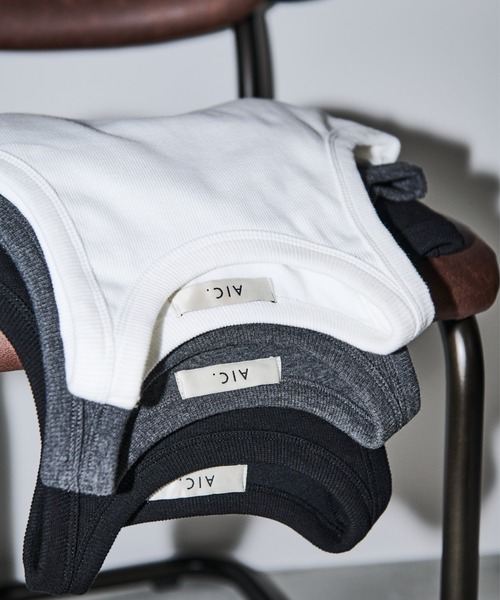 AIC.（エーアイシー）の「【再入荷】パッド付きカットリブショートアメスリタンクトップ（タンクトップ・レディース・オフホワイト/チャコールグレー/ブラック・FREE）」の5枚目の写真