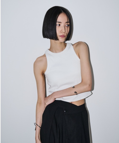 AIC.（エーアイシー）の「【再入荷】パッド付きカットリブショートアメスリタンクトップ（タンクトップ・レディース・オフホワイト/チャコールグレー/ブラック・FREE）」の16枚目の写真