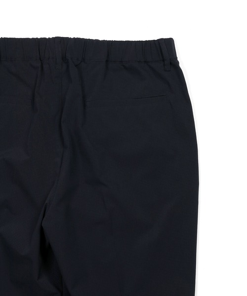 The DUFFER of ST.GEORGE(ザダファーオブセントジョージ)の「SETUP DOT MESH SLACKS:ドットメッシュ調 セットアップスラックス(スラックス・メンズ・ネイビー/チャコールグレー・SMALL/X-LARGE/LARGE/MEDIUM)」の14枚目の写真