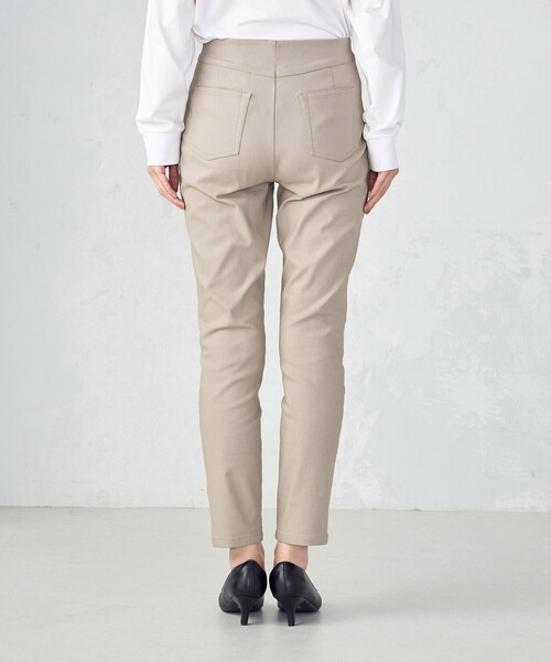 COMME CA ISM（コムサイズム）の「【美しいベーシックパンツ】裏起毛　ハイテンションパンツ（その他パンツ・レディース・ベージュ/ダークブラウン/ブラック/グレイッシュベージュ・MEDIUM/SMALL/X-SMALL/XX-SMALL/XX-LARGE/X-LARGE/LARGE）」の10枚目の写真