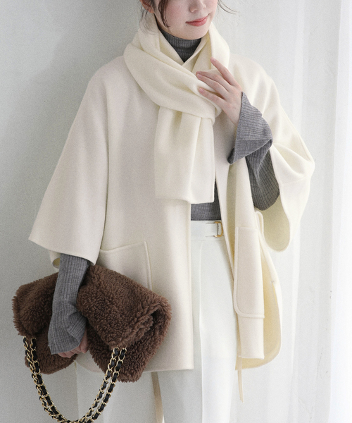 La TOTALITE（ラトータリテ）の「ストールSETポンチョリバーコート（その他アウター・レディース・ホワイト/ブラウン/キャメル・FREE）」の2枚目の写真