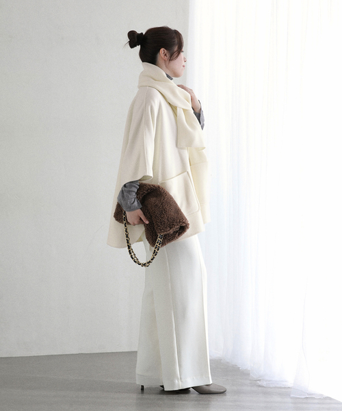 La TOTALITE（ラトータリテ）の「ストールSETポンチョリバーコート（その他アウター・レディース・ホワイト/ブラウン/キャメル・FREE）」の12枚目の写真