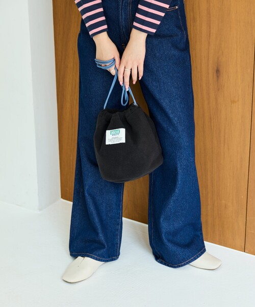 FREAK'S STORE（フリークスストア）の「限定展開 DISCUS ATHLETIC × FREAK'S STORE/ディスカス アスレチック 別注 フリース 配色 巾着 バッグ（ショルダーバッグ・レディース・ブラック/グレー/ネイビー・ONE SIZE）」の6枚目の写真