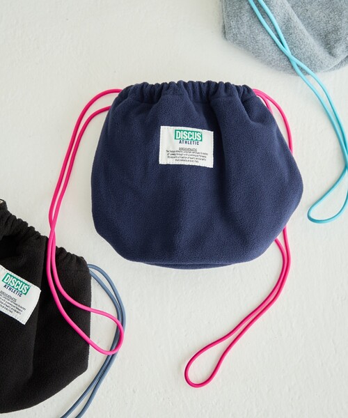 FREAK'S STORE（フリークスストア）の「限定展開 DISCUS ATHLETIC × FREAK'S STORE/ディスカス アスレチック 別注 フリース 配色 巾着 バッグ（ショルダーバッグ・レディース・ブラック/グレー/ネイビー・ONE SIZE）」の13枚目の写真