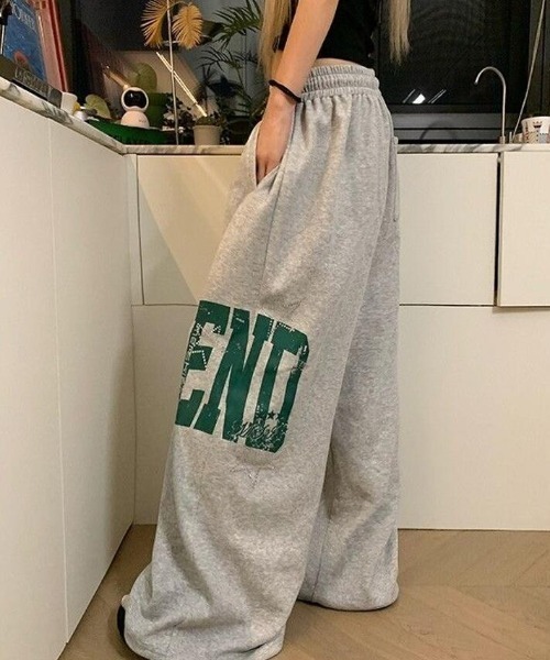 semplice(センプリチェ)の「ドローコード ワイドレッグ アルファベットプリント ジャージパンツ(その他パンツ・レディース・ネイビー/グレー・M/L)」の6枚目の写真