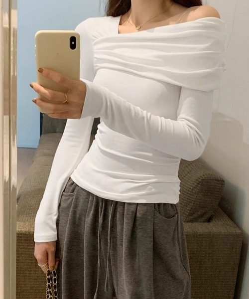 Miniministore（ミニミニストア）の「ワンオフショルダーTシャツ肩出しトップス（Tシャツ/カットソー・レディース・ブラック/ブラウン/ホワイト・FREE）」の5枚目の写真
