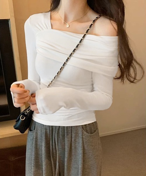 Miniministore（ミニミニストア）の「ワンオフショルダーTシャツ肩出しトップス（Tシャツ/カットソー・レディース・ブラック/ブラウン/ホワイト・FREE）」の6枚目の写真