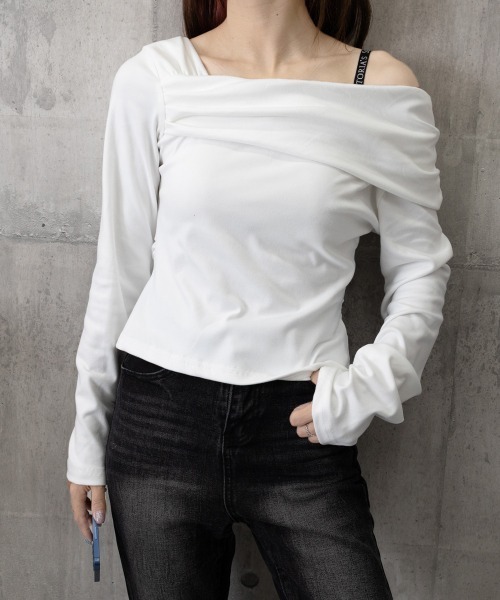 Miniministore（ミニミニストア）の「ワンオフショルダーTシャツ肩出しトップス（Tシャツ/カットソー・レディース・ブラック/ブラウン/ホワイト・FREE）」の19枚目の写真