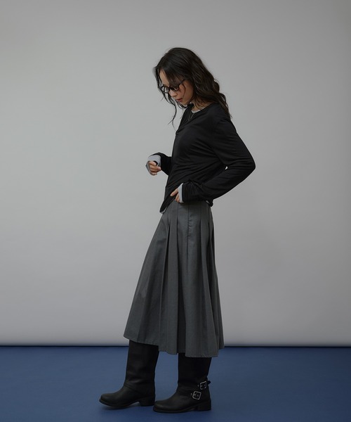 MUHET(ミュエータ)の「sheer layered twist top / シアーレイヤードツイストトップス(Tシャツ/カットソー・レディース・ブラウン/ブラック/チャコールグレー・FREE)」の9枚目の写真