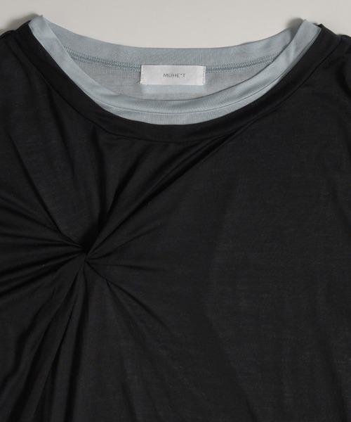 MUHET(ミュエータ)の「sheer layered twist top / シアーレイヤードツイストトップス(Tシャツ/カットソー・レディース・ブラウン/ブラック/チャコールグレー・FREE)」の4枚目の写真