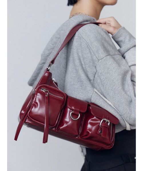 EMODA(エモダ)の「アウトポケットショルダーバッグ(ハンドバッグ・レディース・ブラック/レッド/グレー・FREE)」の9枚目の写真