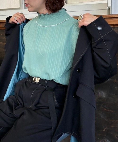 DOUBLE NAME（ダブルネーム）の「前後2WAYシャーリングブラウス（シャツ/ブラウス・レディース・ブラウン/オフホワイト/グリーン・FREE）」の3枚目の写真