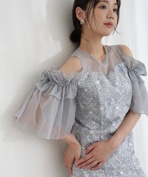 PourVous(プールヴー)の「ミモレ丈&七分袖 フォーマル ブロッサムスパンコール チュール Iライン オフショル風セレモニー 結婚式 二次会 パーティー ドレス オケージョンドレス お呼ばれ 同窓会 成人式 (ドレス・レディース・ライトグレー/ベージュ/ブラック・S/M)」の13枚目の写真
