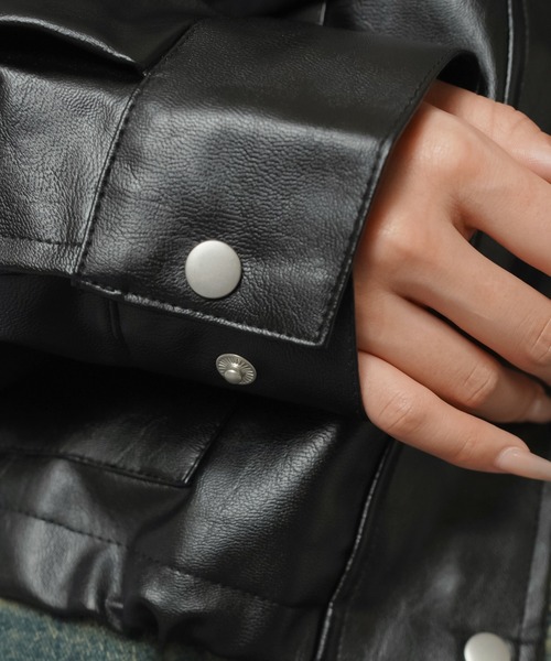 SPINNS(スピンズ)の「ショート丈合皮ジャケット(その他アウター・レディース・ブラウン/ブラック・ONESIZE)」の10枚目の写真