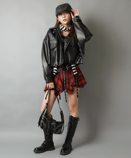 SPINNS(スピンズ)の「ショート丈合皮ジャケット(その他アウター・レディース・ブラウン/ブラック・ONESIZE)」の21枚目の写真