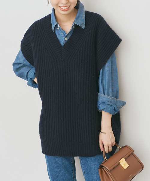 Spick & Span（スピックアンドスパン）の「オーバーサイズVネックニットベスト（ベスト・レディース・ネイビー/ライトグレー・FREE）」の2枚目の写真