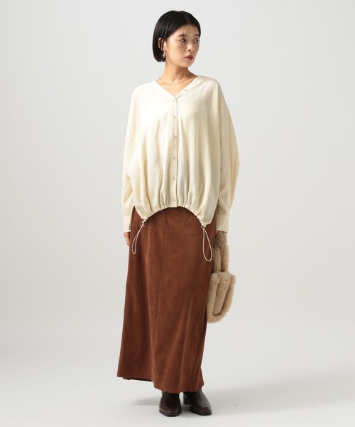 BAYFLOW(ベイフロー)の「ドロストヘムロングスリーブブラウス(シャツ/ブラウス・レディース・ブラウン/ネイビー/アイボリー・FREE)」の9枚目の写真