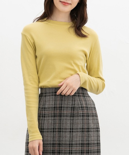 Honeys(ハニーズ)の「【ハニぽか・吸湿発熱】あったか綿ハイネックT(Tシャツ/カットソー・レディース・ブラック/アイボリー/グリーン/ラベンダー/イエロー・LL/L/S/M)」の5枚目の写真