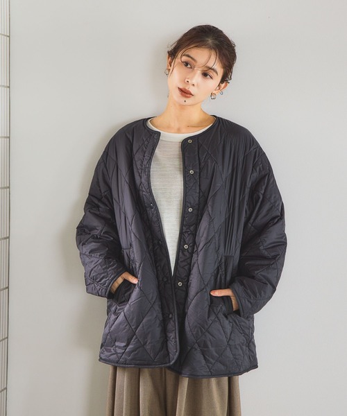 studio CLIP（スタディオクリップ）の「リバーシブルキルトブルゾン（ブルゾン・レディース・スモーク/モカ/オフホワイト/カーキ・FREE）」の4枚目の写真