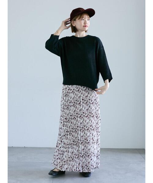 Lugnoncure(ルノンキュール)の「テープヤーンクルーネックニット(ニット/セーター・レディース・グレー/ブラック/パープル/ブラウン・F)」の11枚目の写真