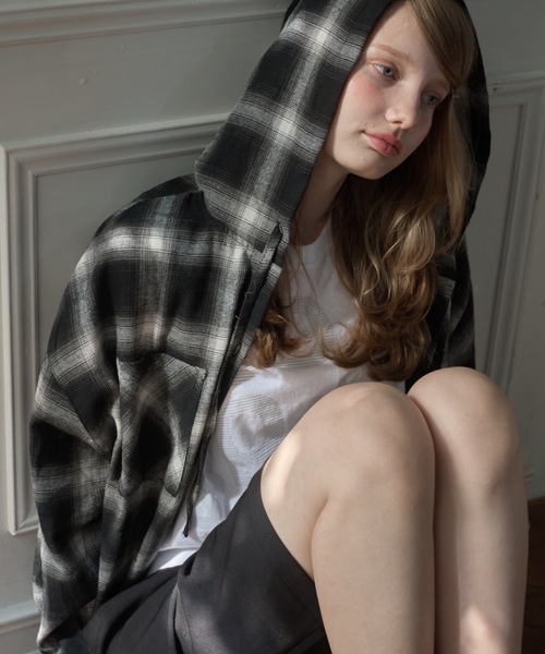 Birthday room（バースデイルーム）の「フードビッグチェックシャツ/hooded big check shirt（シャツ/ブラウス・レディース・ブルー/ブラック・FREE）」の3枚目の写真