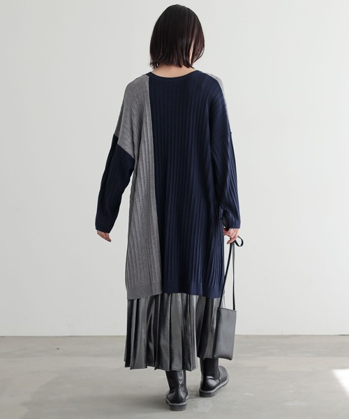 n'OrLABEL(ノアールレーベル)の「【抗ピル・イージーケア】ラウンドヘム配色リブニット(ニット/セーター・レディース・チャコール/ネイビー/ブラック・FREE)」の9枚目の写真