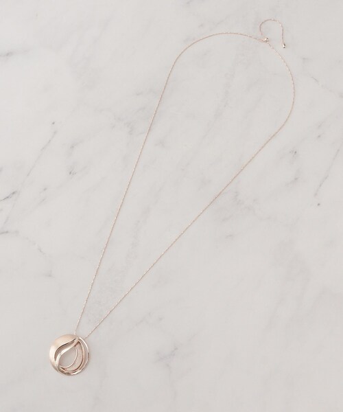 SHOO・LA・RUE(シューラルー)の「つやなしエポサークルネックレス(ネックレス・レディース・ゴールド/ピンクゴールド/シルバー・00)」の6枚目の写真