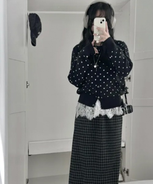 VIVID LADY（ビビッドレディー）の「ドット柄 クルーネック ニットカーディガン（ニット/セーター・レディース・ブラック/グレー・FREE）」の9枚目の写真