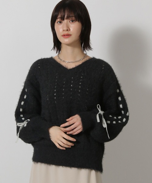 LAKOLE（ラコレ）の「2WAYシャギーニットプルオーバー / 598885（ニット/セーター・レディース・アイボリー/グレイッシュベージュ/ブラック・FREE）」の3枚目の写真