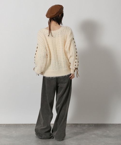 LAKOLE（ラコレ）の「2WAYシャギーニットプルオーバー / 598885（ニット/セーター・レディース・アイボリー/グレイッシュベージュ/ブラック・FREE）」の6枚目の写真