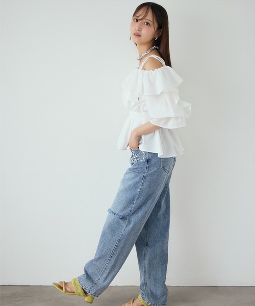 AND COUTURE(アンドクチュール)の「パール×ビジューダメージデニム(デニムパンツ・レディース・ブルー・SMALL/MEDIUM)」の12枚目の写真