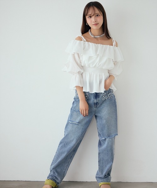 AND COUTURE(アンドクチュール)の「パール×ビジューダメージデニム(デニムパンツ・レディース・ブルー・SMALL/MEDIUM)」の16枚目の写真