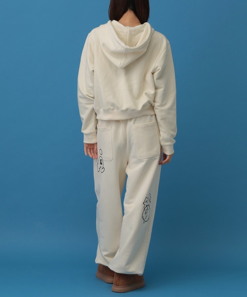 WaiKei（ワイケイ）の「【UNISEX】Wai Kei×ALAND／ＡワッペンZIPフーディ―(ウラケ)（パーカー・レディース・ブラウン/アイボリー/ブラック・SMALL/LARGE/MEDIUM）」の16枚目の写真