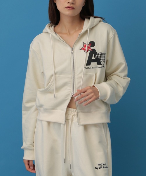WaiKei（ワイケイ）の「【UNISEX】Wai Kei×ALAND／ＡワッペンZIPフーディ―(ウラケ)（パーカー・レディース・ブラウン/アイボリー/ブラック・SMALL/LARGE/MEDIUM）」の18枚目の写真