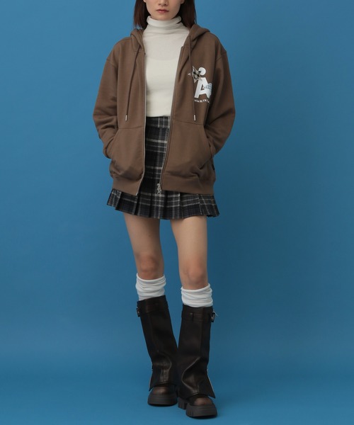 WaiKei（ワイケイ）の「【UNISEX】Wai Kei×ALAND／ＡワッペンZIPフーディ―(ウラケ)（パーカー・レディース・ブラウン/アイボリー/ブラック・SMALL/LARGE/MEDIUM）」の20枚目の写真